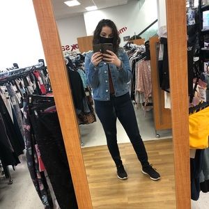 Meet your Posher, Riona